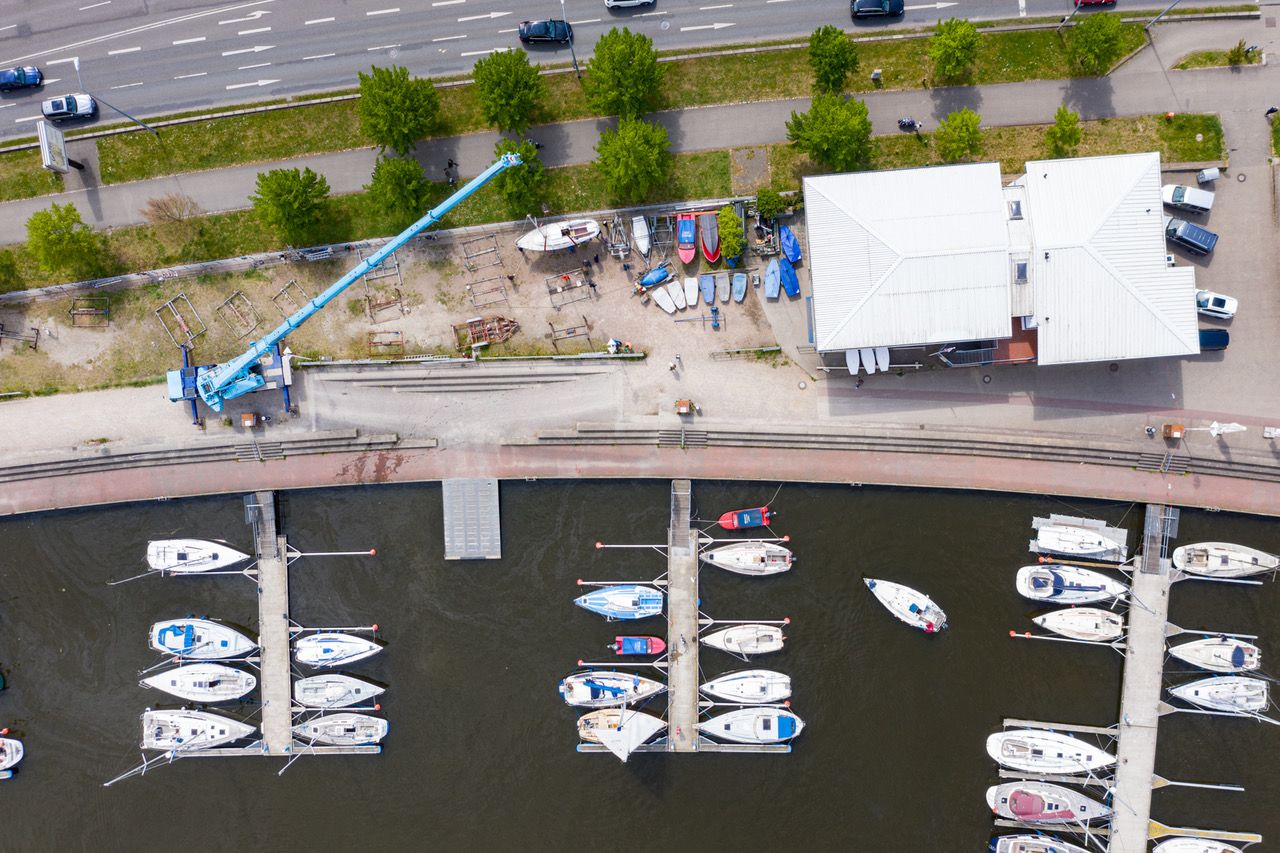 Slippen mit An- und Abstand